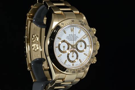 daytona oro diamanti colorati|Rolex Cosmograph Daytona in Oro giallo 18 ct, anse con diamanti .